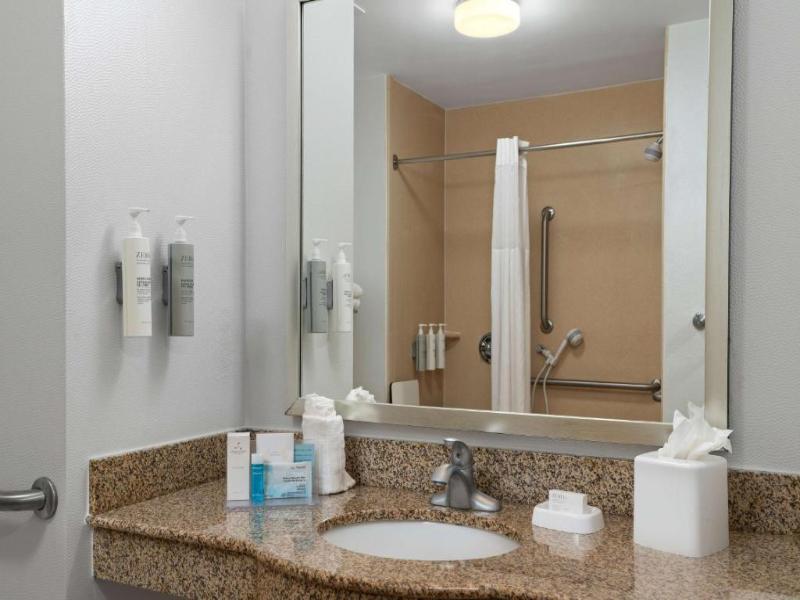 Hampton Inn South Kingstown - Newport Area image