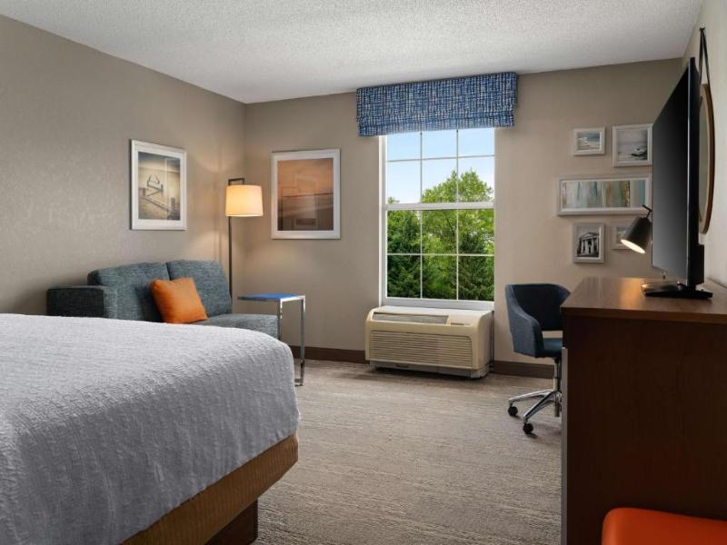 Hampton Inn South Kingstown - Newport Area image