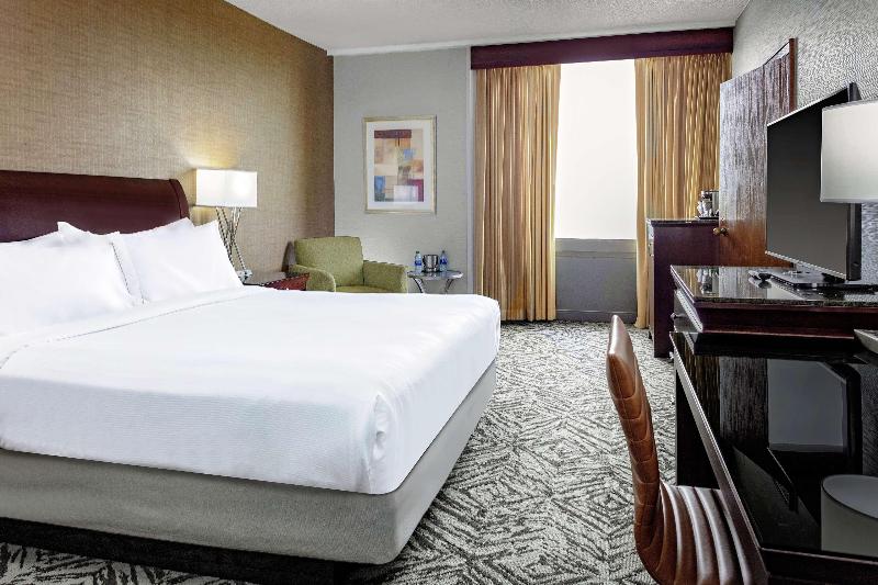 DoubleTree by Hilton Hotel Omaha Downtown