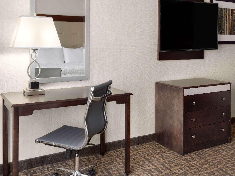 Wyndham Garden Buffalo Downtown image