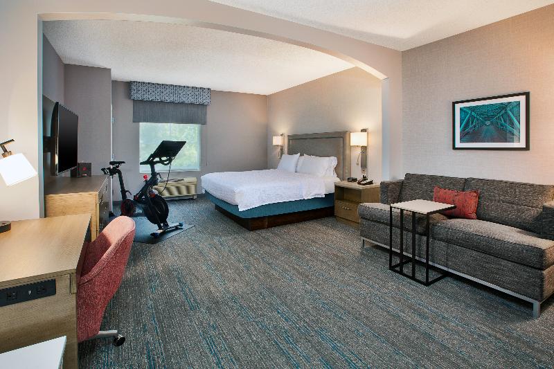 Hampton Inn Boston Bedford Burlington image