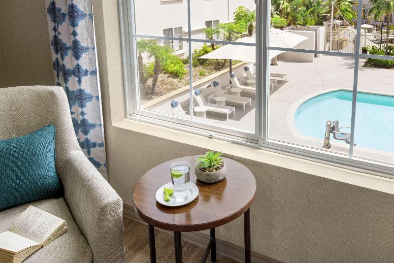 Hilton Garden Inn Carlsbad Beach image