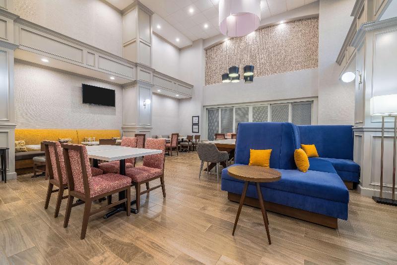 Hampton Inn & Suites Brenham image