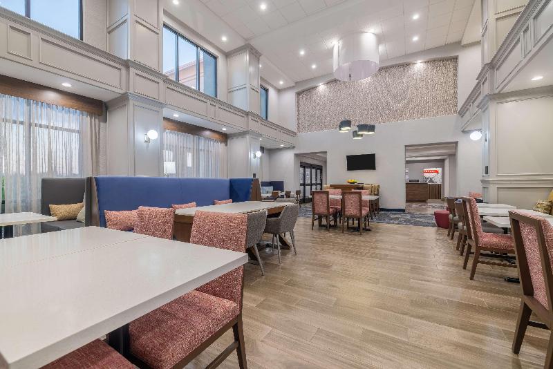 Hampton Inn & Suites Brenham image