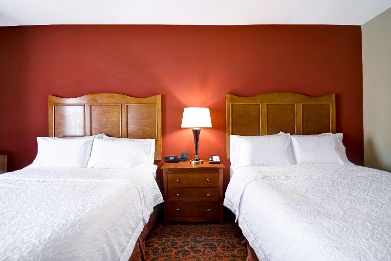 Hampton Inn & Suites Brenham image