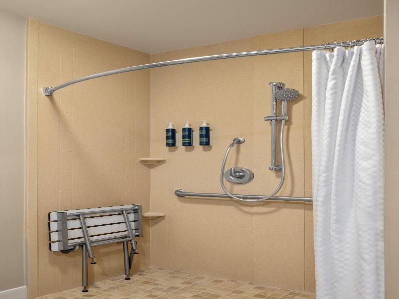 Four Points by Sheraton Chicago Westchester Oak image