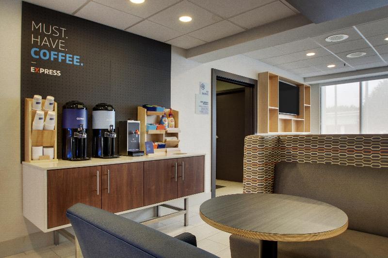 Holiday Inn Express Voorhees - Mt. Laurel image