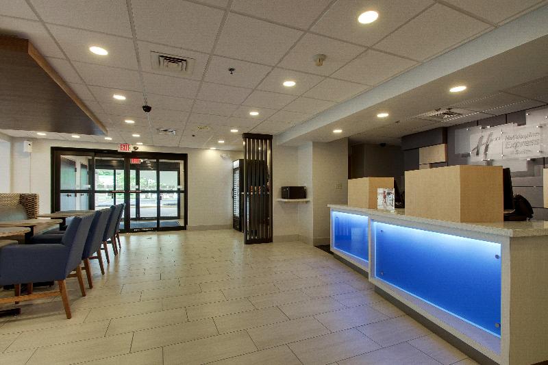 Holiday Inn Express Voorhees - Mt. Laurel image