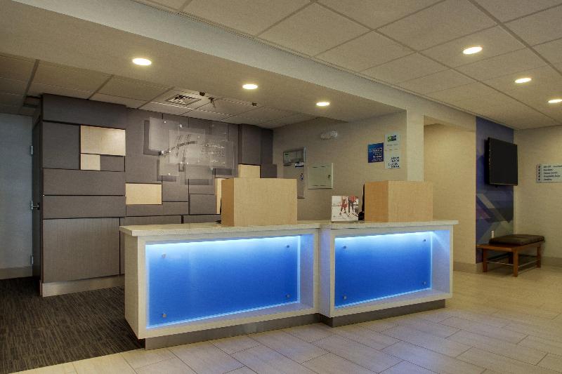 Holiday Inn Express Voorhees - Mt. Laurel image