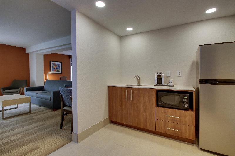 Holiday Inn Express Voorhees - Mt. Laurel image