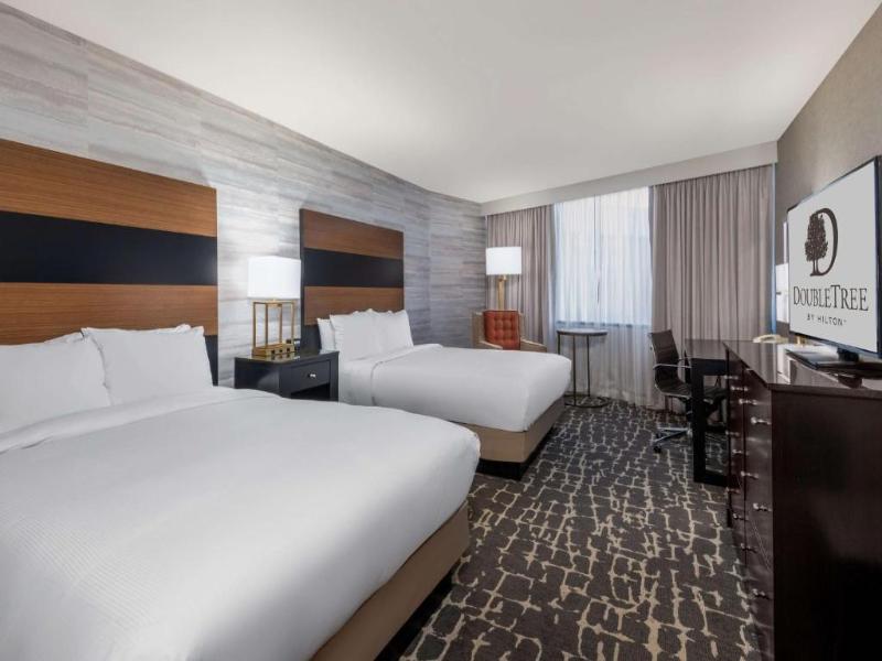 DoubleTree by Hilton Denver - Aurora image