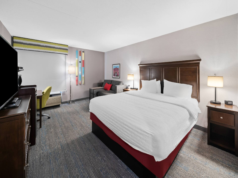 Hampton Inn Franklin/Milford image