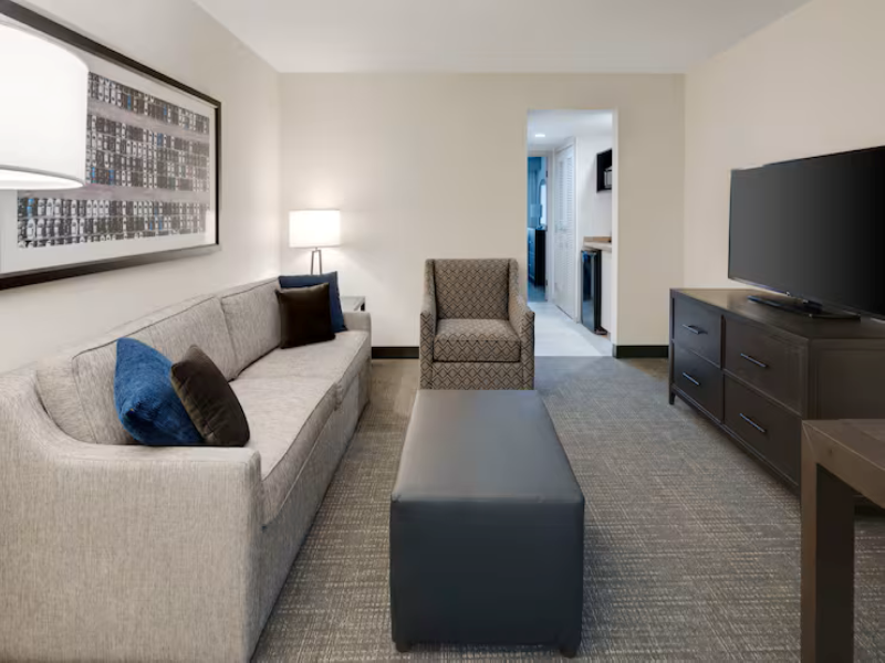 Embassy Suites Detroit Troy Auburn Hills image
