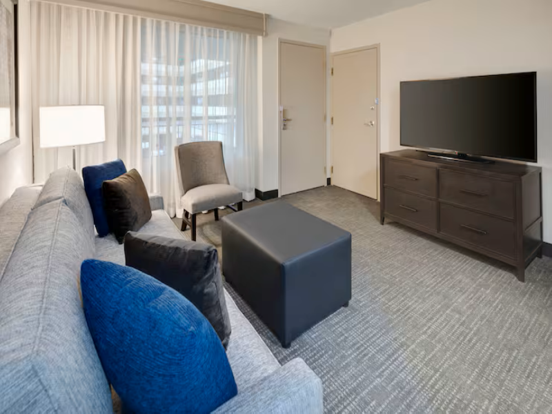 Embassy Suites Detroit Troy Auburn Hills image