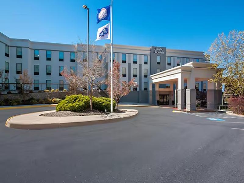 Hampton Inn & Suites Mt. Vernon Belvoir Alexandria image
