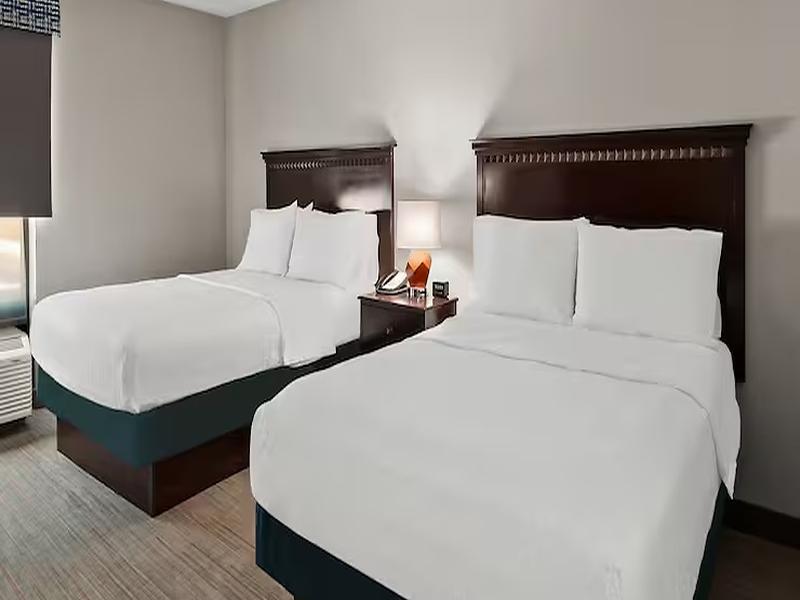 Hampton Inn & Suites Mt. Vernon Belvoir Alexandria image
