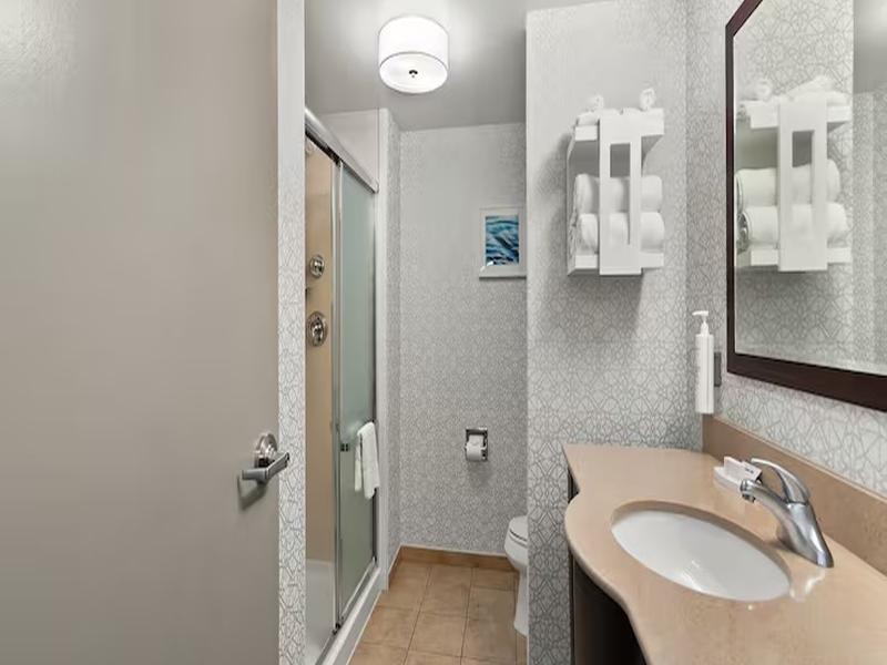 Hampton Inn & Suites Mt. Vernon Belvoir Alexandria image