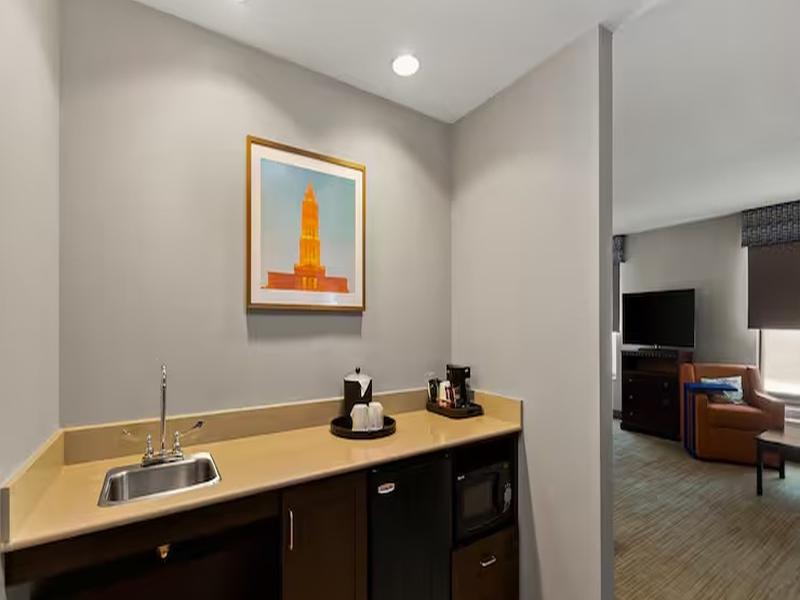 Hampton Inn & Suites Mt. Vernon Belvoir Alexandria image