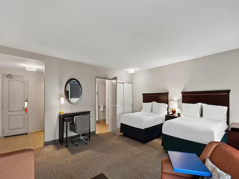 Hampton Inn & Suites Mt. Vernon Belvoir Alexandria image