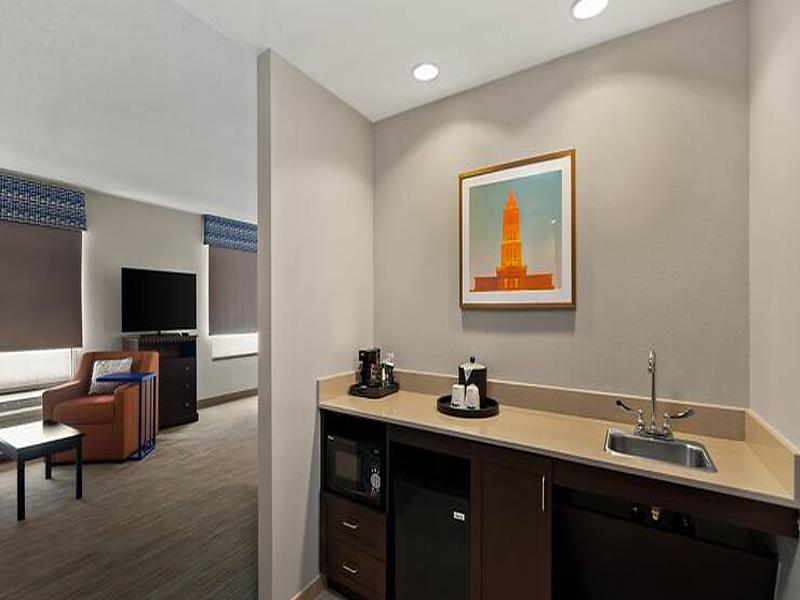 Hampton Inn & Suites Mt. Vernon Belvoir Alexandria image