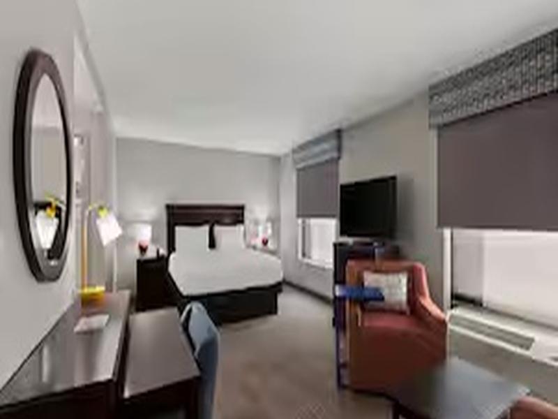 Hampton Inn & Suites Mt. Vernon Belvoir Alexandria image