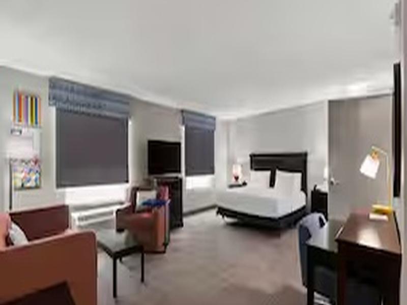 Hampton Inn & Suites Mt. Vernon Belvoir Alexandria image