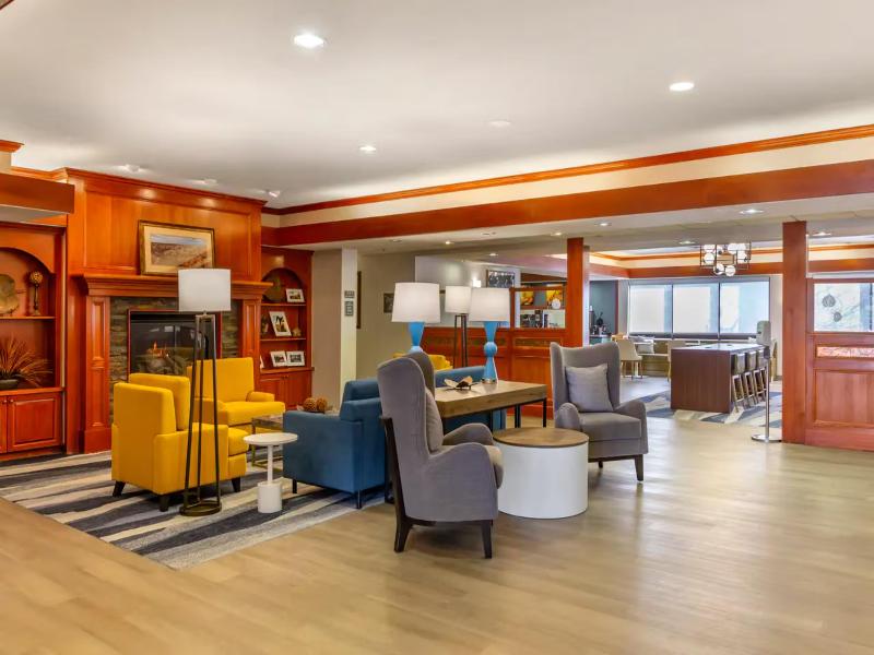 Comfort Inn & Suites Rapid City Near Mt Rushmore image