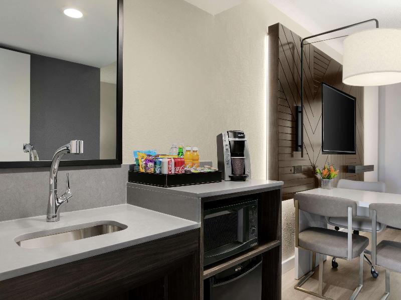 Embassy Suites by Hilton Los Angeles Downey image