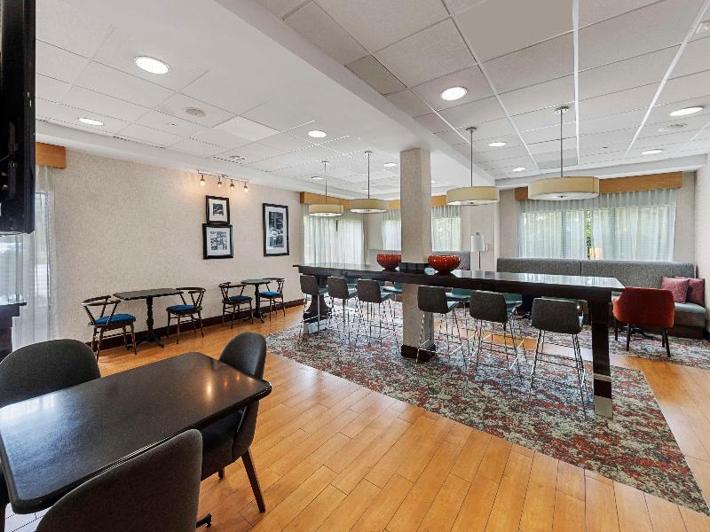 Hampton Inn Nanuet image
