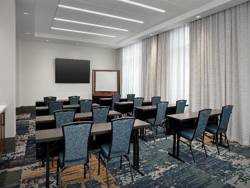 Hilton Garden Inn Portsmouth Downtown image