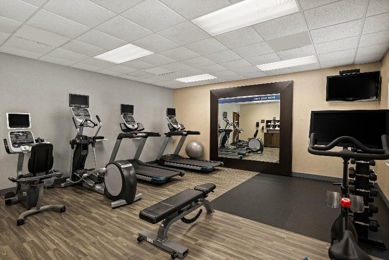Hampton Inn & Suites Poughkeepsie image