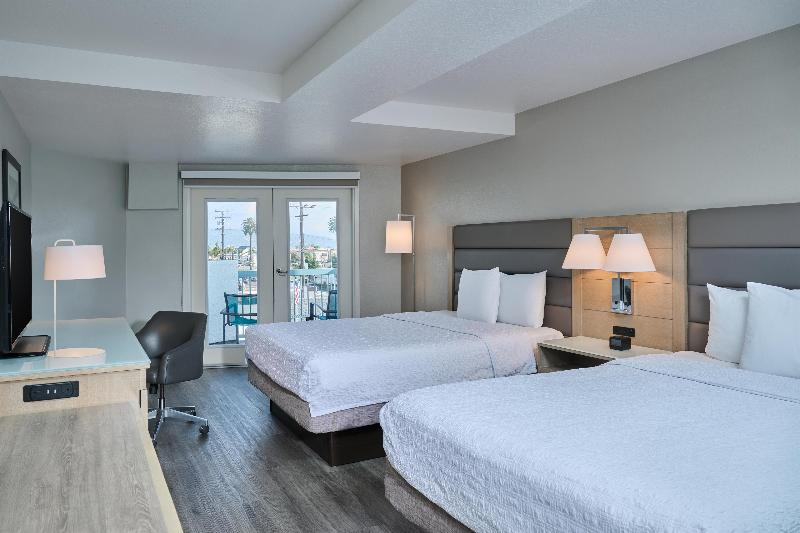 Hampton Inn & Suites Hermosa Beach image