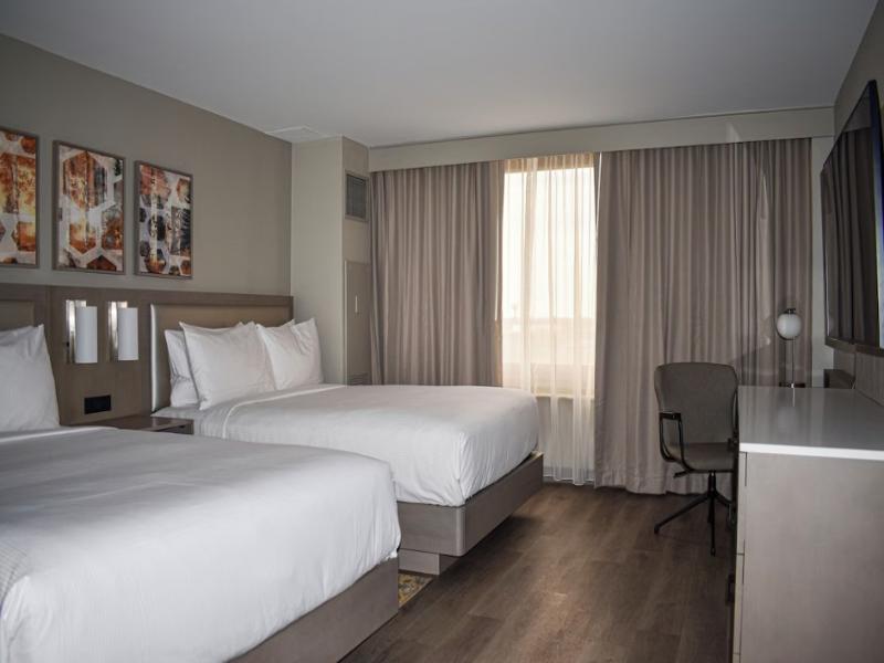 DoubleTree by Hilton Chicago - Oak Brook image