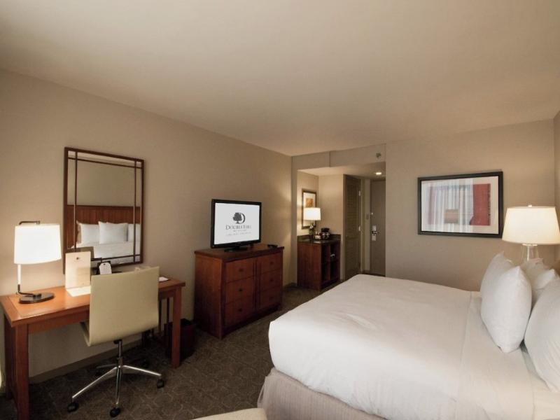 DoubleTree by Hilton Chicago - Oak Brook image