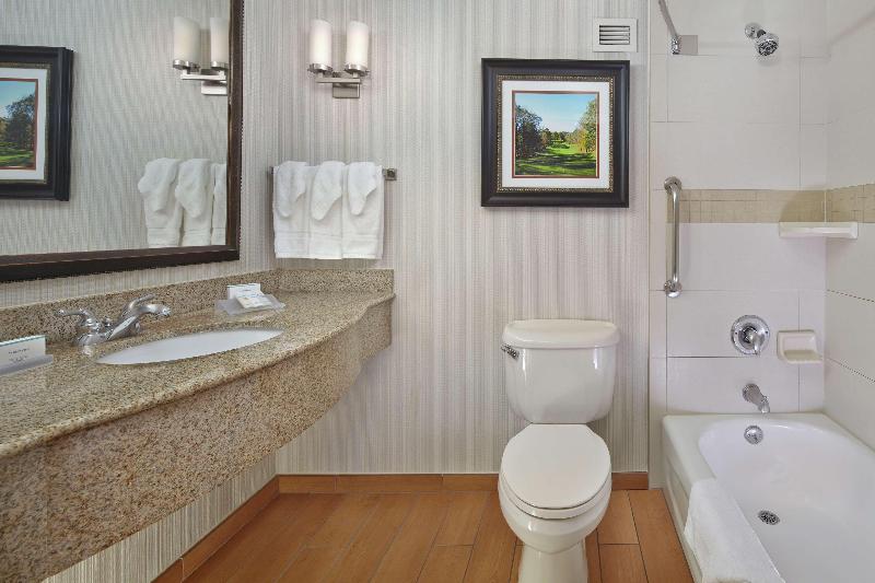 Hilton Garden Inn Danbury 5