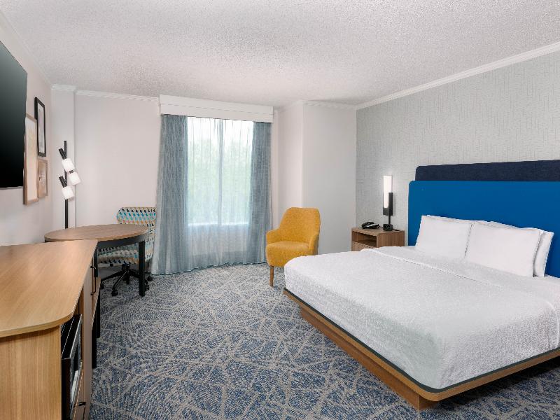 Hampton Inn South Plainfield-Piscataway image