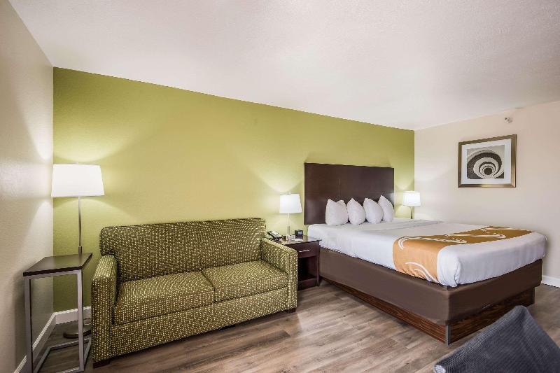 Quality Inn & Suites Quincy - Downtown image