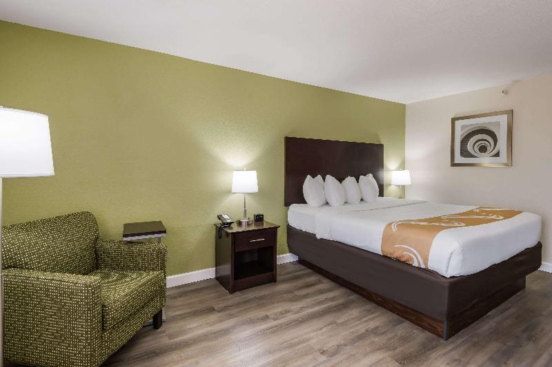 Quality Inn & Suites Quincy - Downtown image
