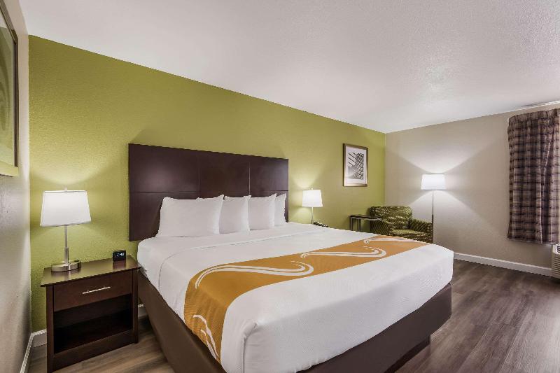 Quality Inn & Suites Quincy - Downtown image