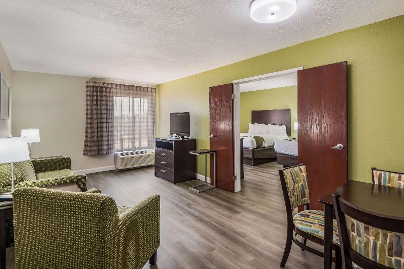 Quality Inn & Suites Quincy - Downtown image