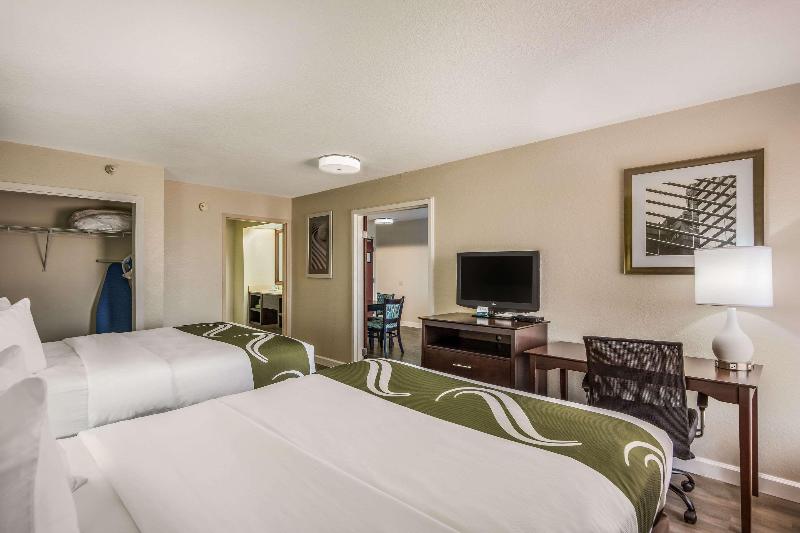 Quality Inn & Suites Quincy - Downtown image