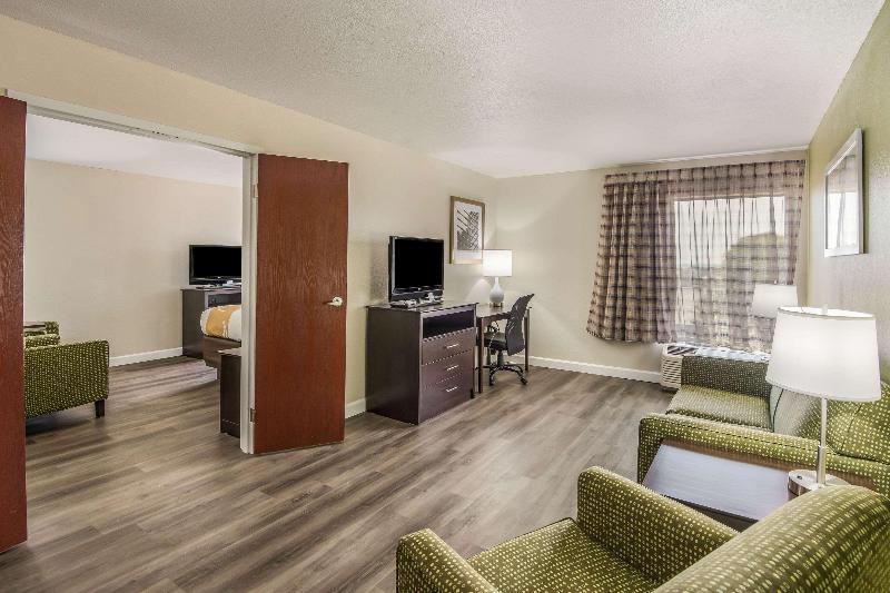 Quality Inn & Suites Quincy - Downtown image