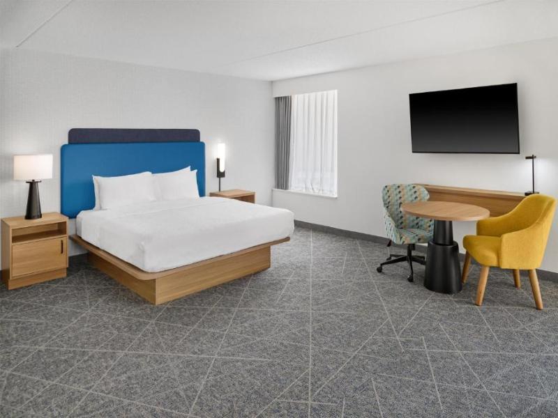 Hampton Inn Chicago/Carol Stream (Wheaton Area) image