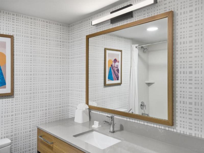 Hampton Inn Chicago/Carol Stream (Wheaton Area) image