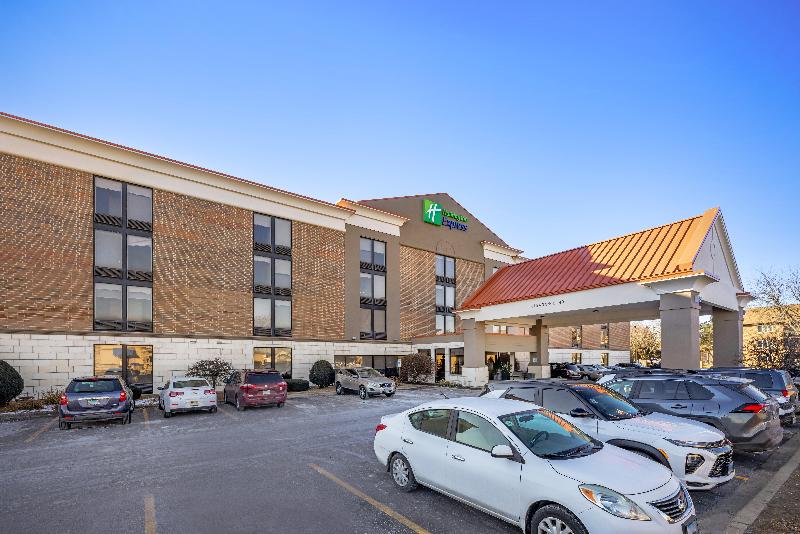 Holiday Inn Express Crestwood