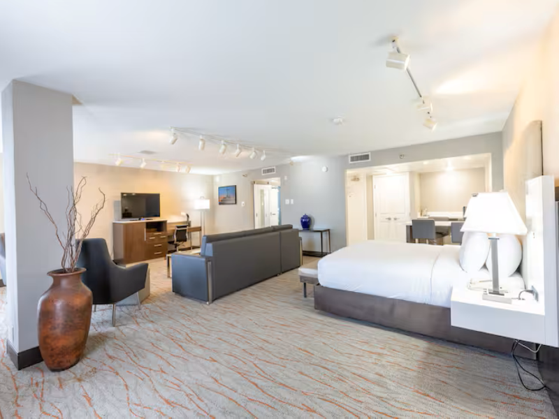 DoubleTree by Hilton Dallas - Richardson image