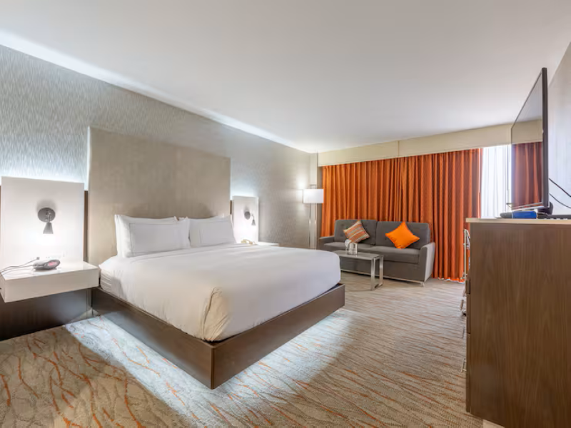 DoubleTree by Hilton Dallas - Richardson image