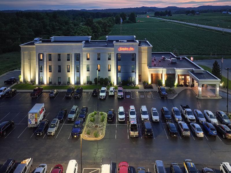Hampton Inn Tomah 2