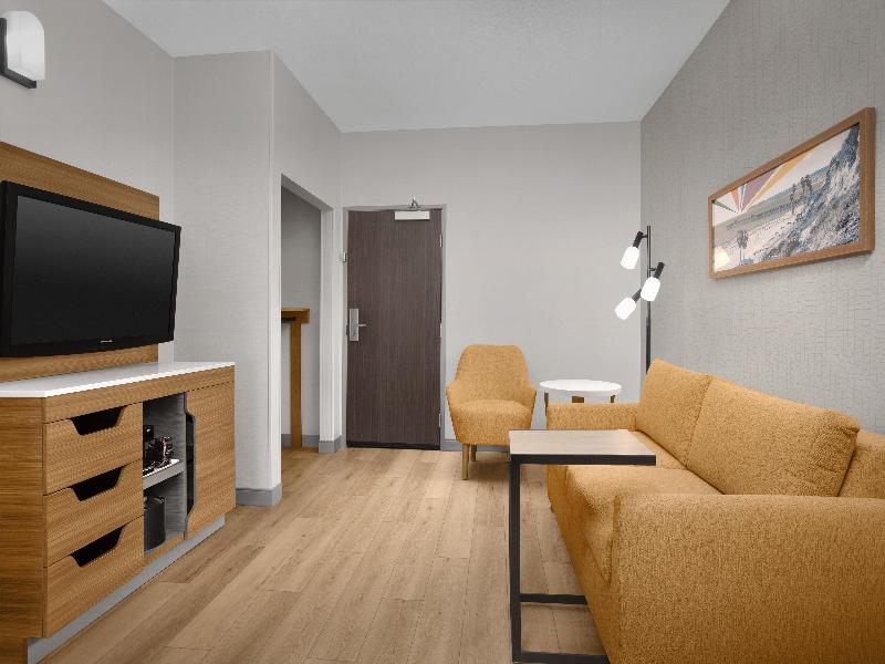 Hampton Inn & Suites San Clemente image