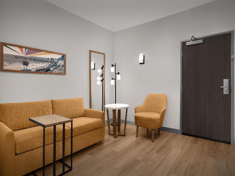 Hampton Inn & Suites San Clemente image